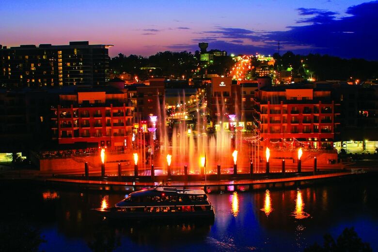 Hotel Hilton Promenade At Branson Landing
