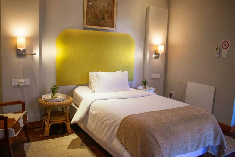 Hotel Five Seasons