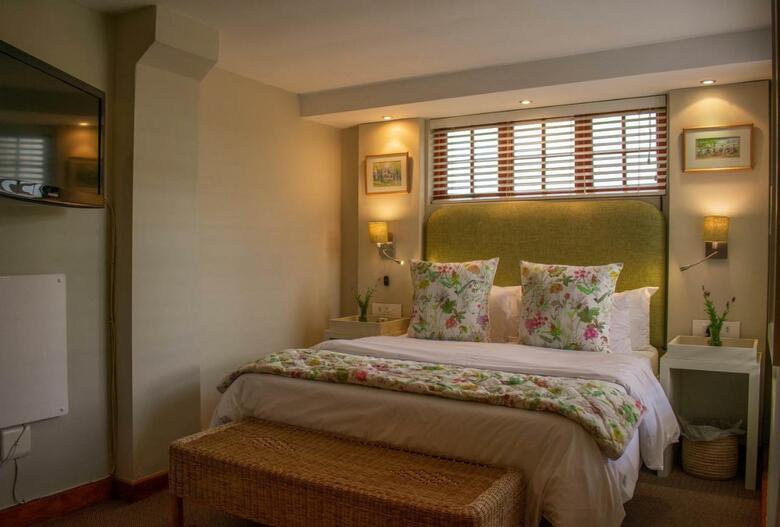 Hotel Five Seasons