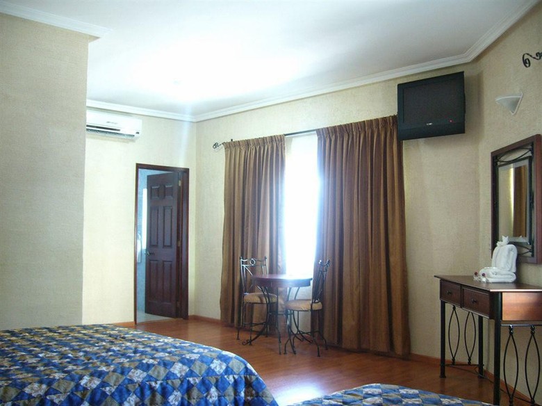 Hotel Alcazar