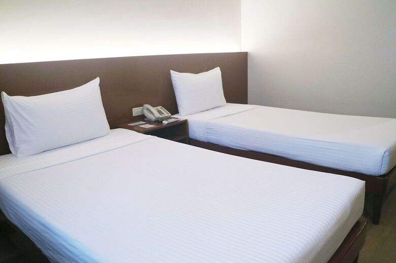 Hotel Palm Plaza