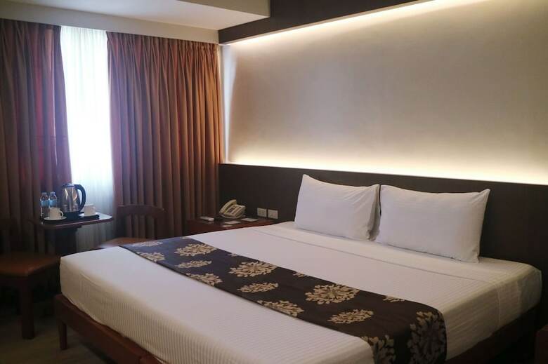 Hotel Palm Plaza