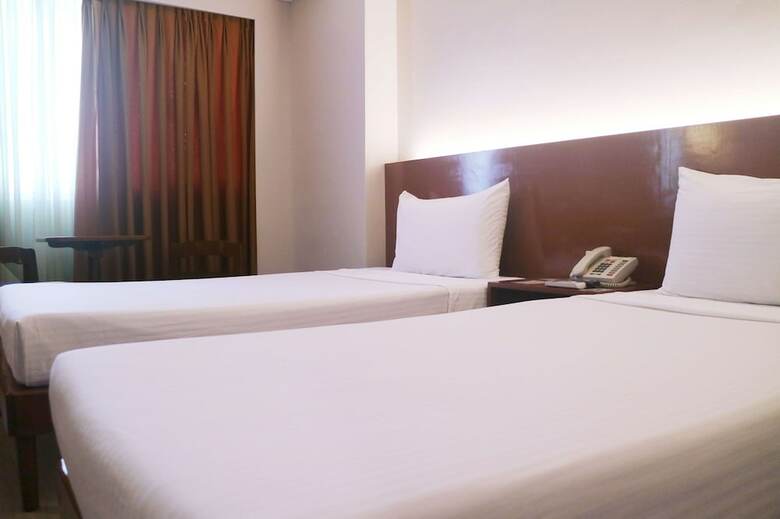 Hotel Palm Plaza