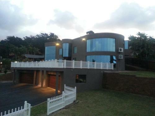 Mangie Villa
