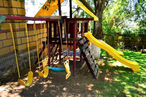 Hostal Caba�as El Chalet