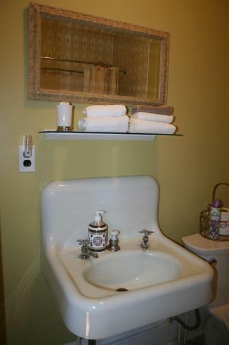 Sackville Bed And Breakfast