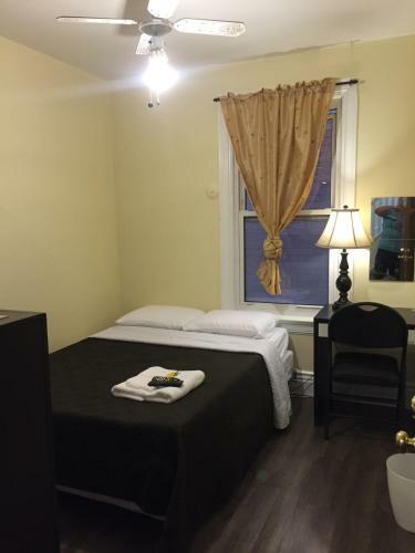 Hostal Mina's Guest House