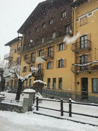 Aparthotel R.t.a. Hotel Monte Rosa
