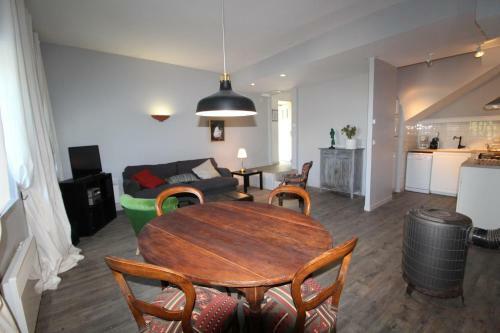 Bed & Breakfast Chambres D Hotes Chateau De Fontblachere