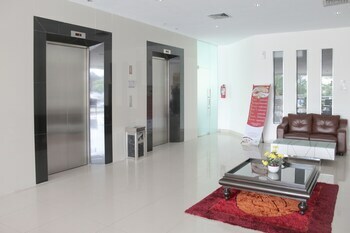 Hotel Airy The Central Ahmad Yani 43 Pekanbaru