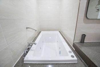 Dong Gyeong Hotel