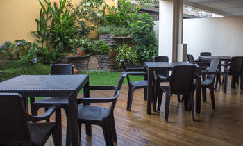 Hotel Maria Jose Suites