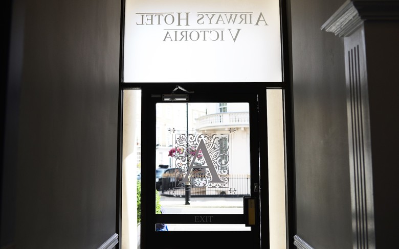 Airways Hotel Victoria London