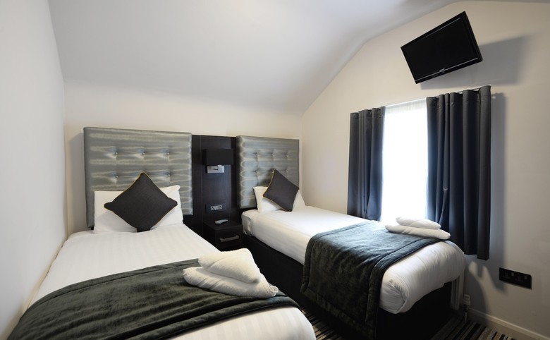 Airways Hotel Victoria London