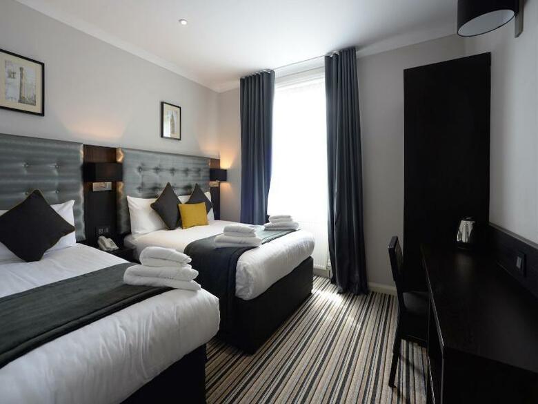 Airways Hotel Victoria London