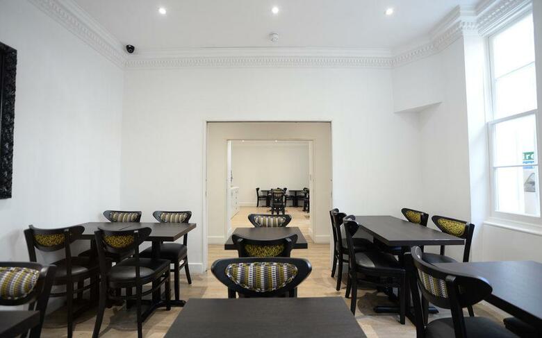 Airways Hotel Victoria London