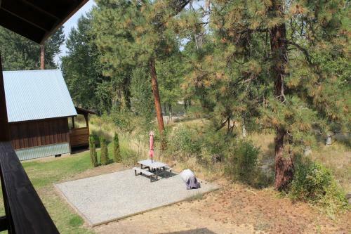 Methow River Lodge