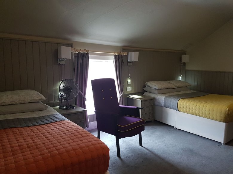 Hostal Bull Hotel