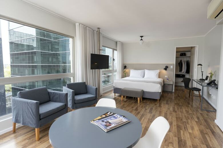 Hotel Madero Urbano Studios