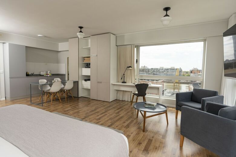 Hotel Madero Urbano Studios