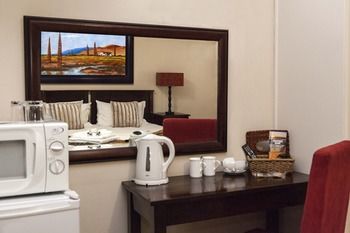 Hotel Amani Guest Lodge