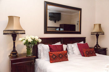 Hotel Amani Guest Lodge