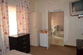 Hotel Pretoria North Lodge