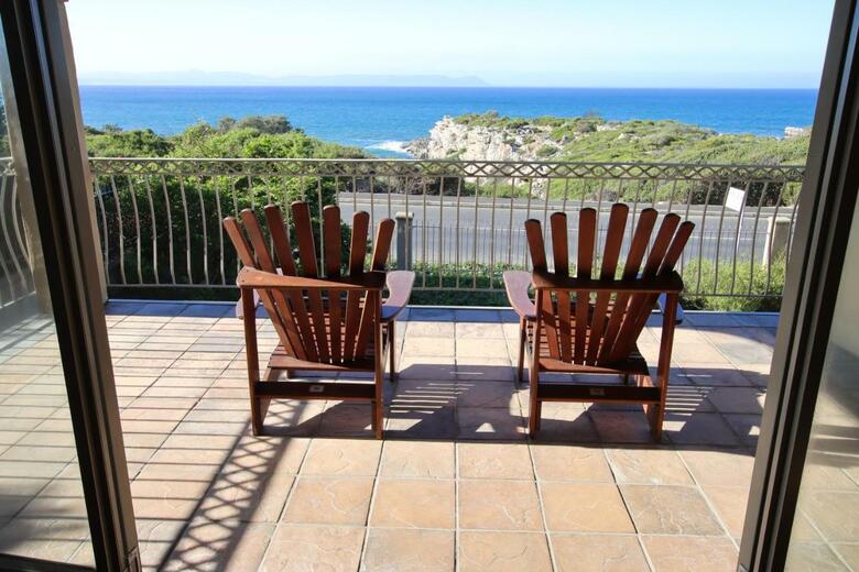 Hotel On The Cliff Guest House