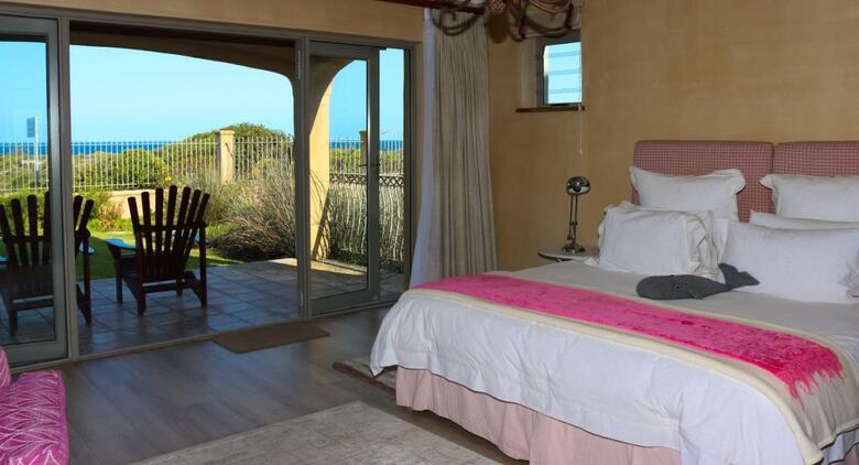 Hotel On The Cliff Guest House