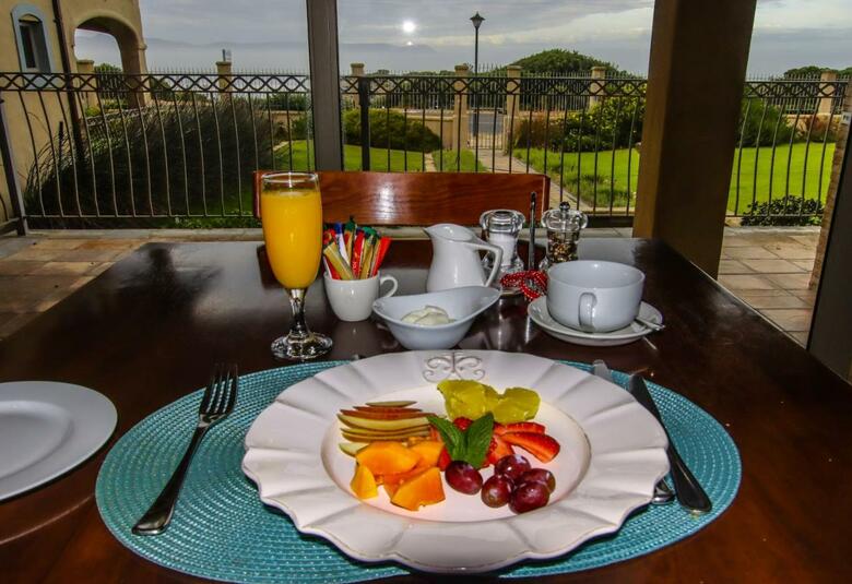 Hotel On The Cliff Guest House