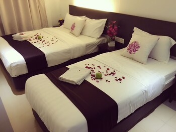 Apple 1 Hotel Queensbay