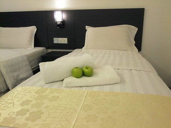 Apple 1 Hotel Queensbay
