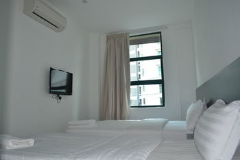 Apple 1 Hotel Queensbay