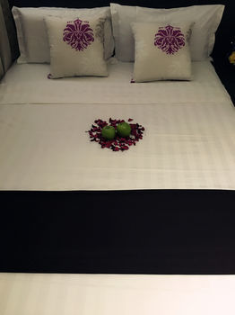 Apple 1 Hotel Queensbay