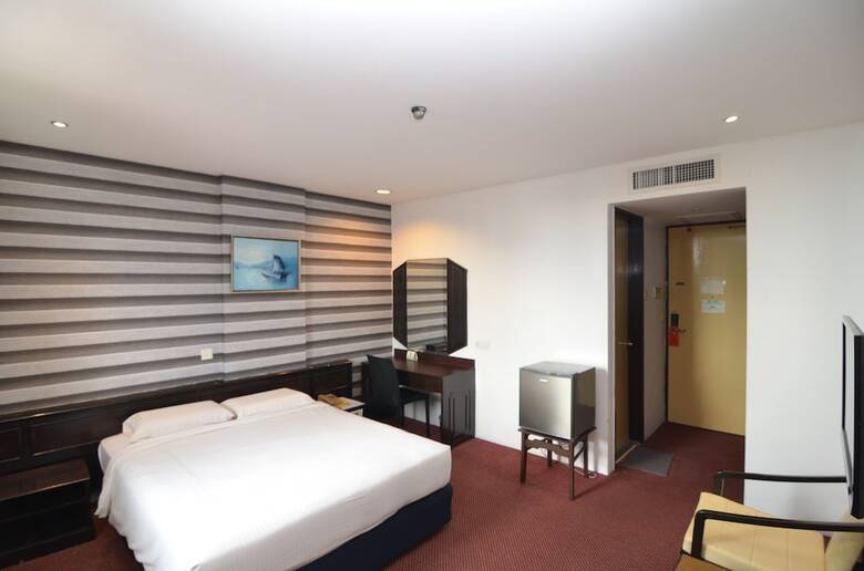 Oriental Hotel