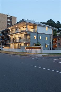 Bujerum Apartments On Burleigh