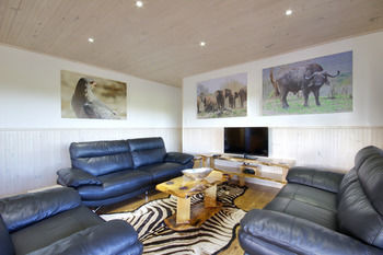 Cabana Monzi Safari Lodge