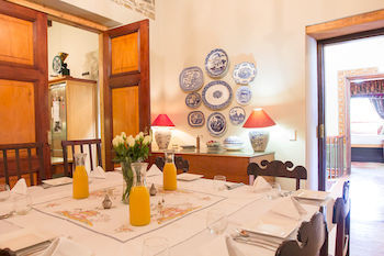Dutch Manor Antique Hotel