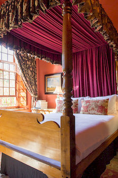 Dutch Manor Antique Hotel