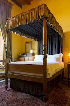 Dutch Manor Antique Hotel
