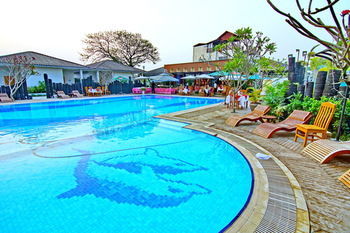 Triumph Hotel