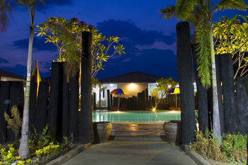 Triumph Hotel