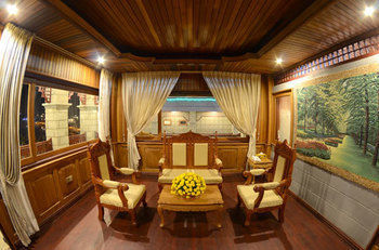 Royal Naypyitaw Hotel