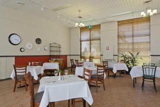 Motel Ibis Styles Sale