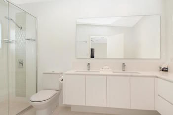 Hotel Offshore Noosa Resort