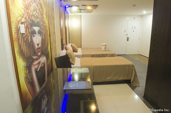 Icon Hotel North Edsa