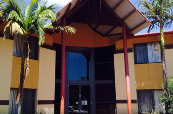 Motel Warners At The Bay