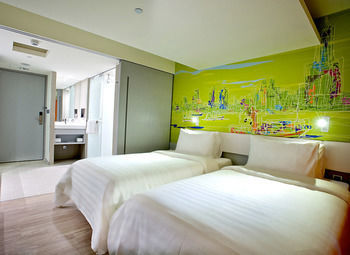Hotel Fx Inn Kaohsiung Zhonghua Road Branch