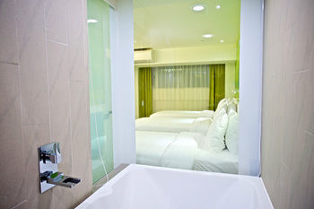 Hotel Fx Inn Kaohsiung Zhonghua Road Branch