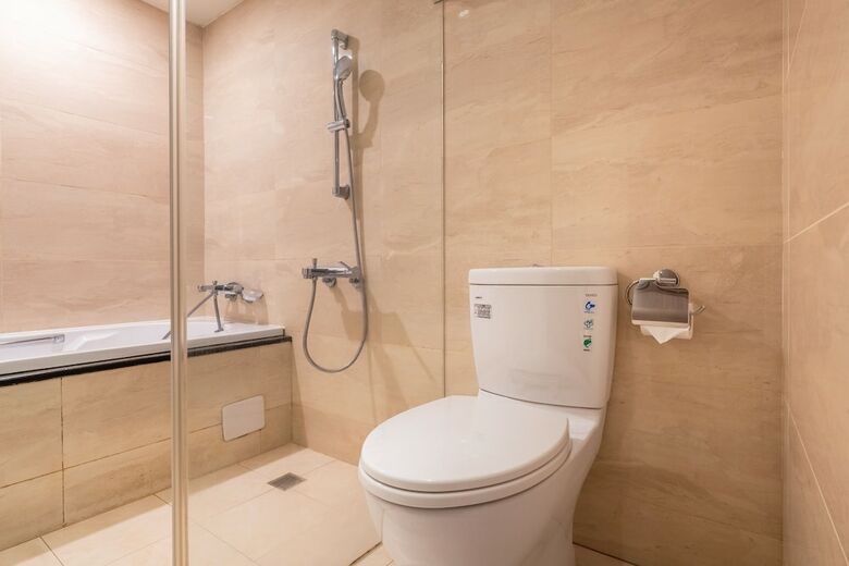 Hotel Regal Executive Suites